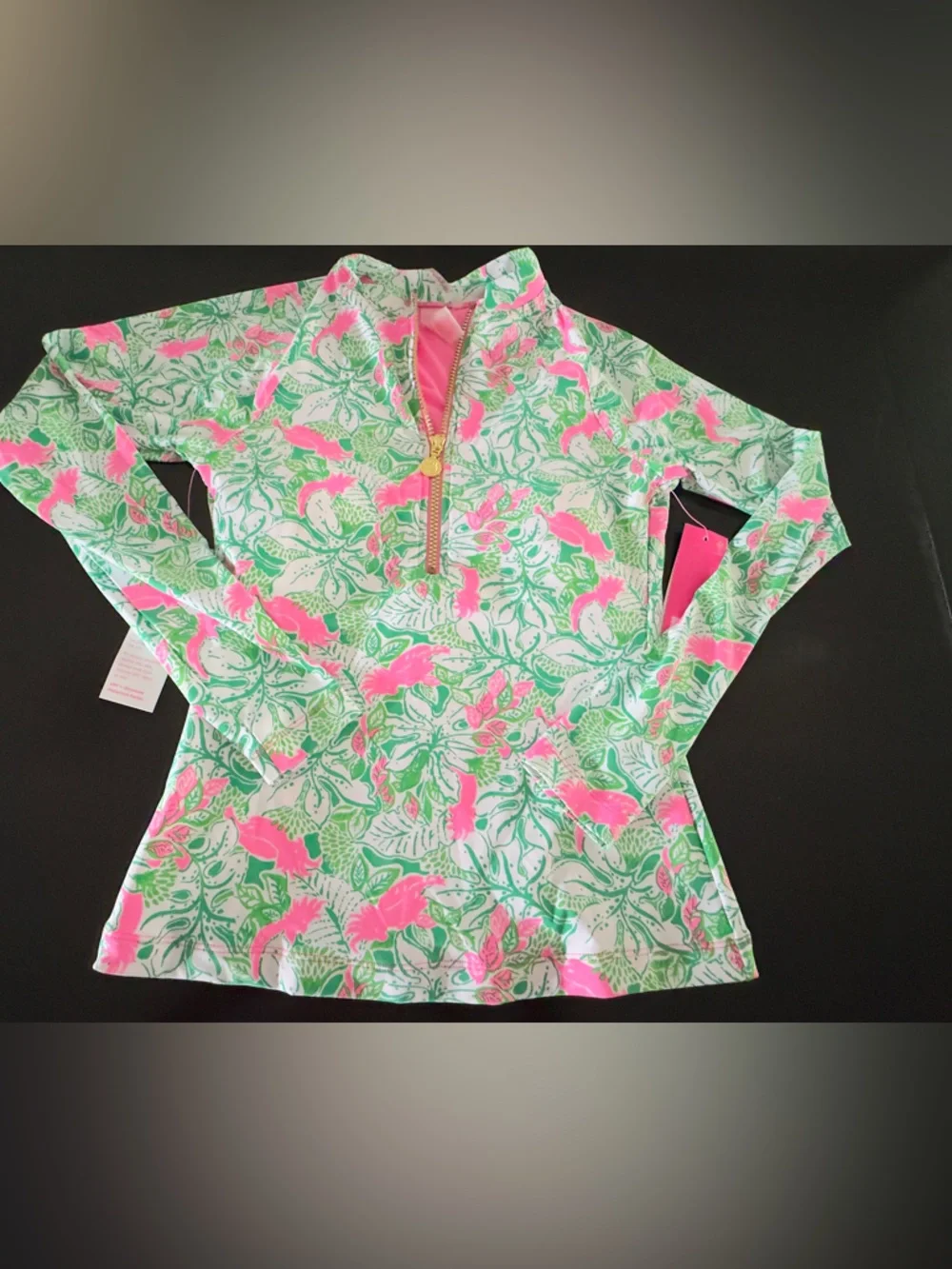 Lilly Pulitzer Nayte Rashguard Top Botanical Green Just Wing It. NWT SIZE 4